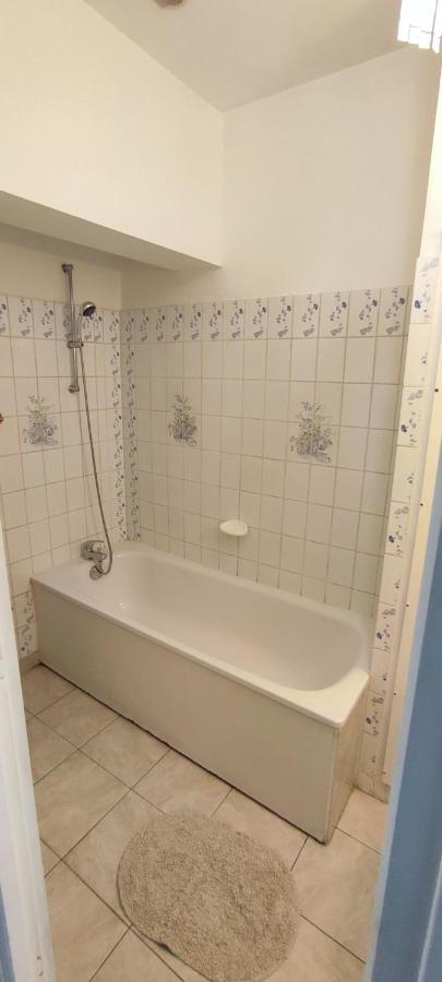 Hypercentre Grand Appartement Lumineux 3 Chambres Parking Agen Exterior foto